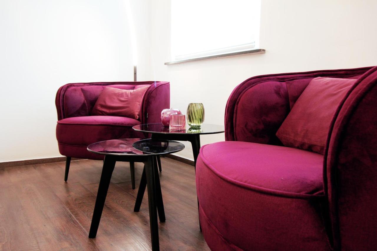 Secret Hideaways Cozystudio Superior Apartments Mit Wifi L 450M Bis Uni L Messe L Flughafen L Zoo Duisburg Exterior foto