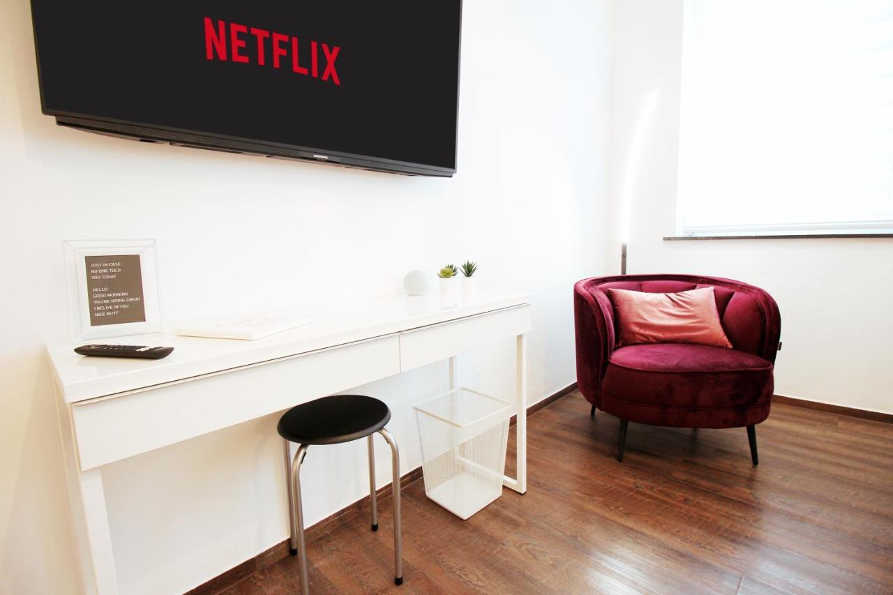 Secret Hideaways Cozystudio Superior Apartments Mit Wifi L 450M Bis Uni L Messe L Flughafen L Zoo Duisburg Exterior foto